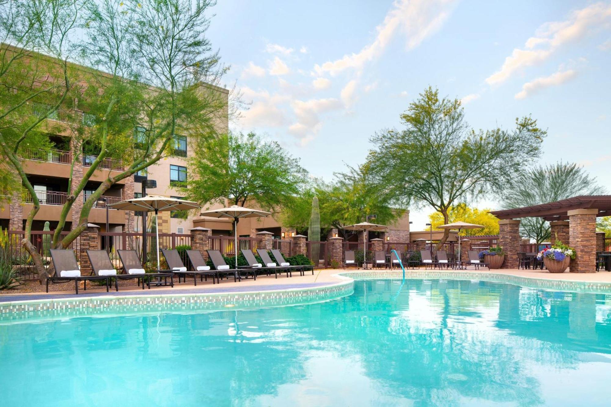 Courtyard By Marriott Scottsdale Salt River Hotel Exterior photo