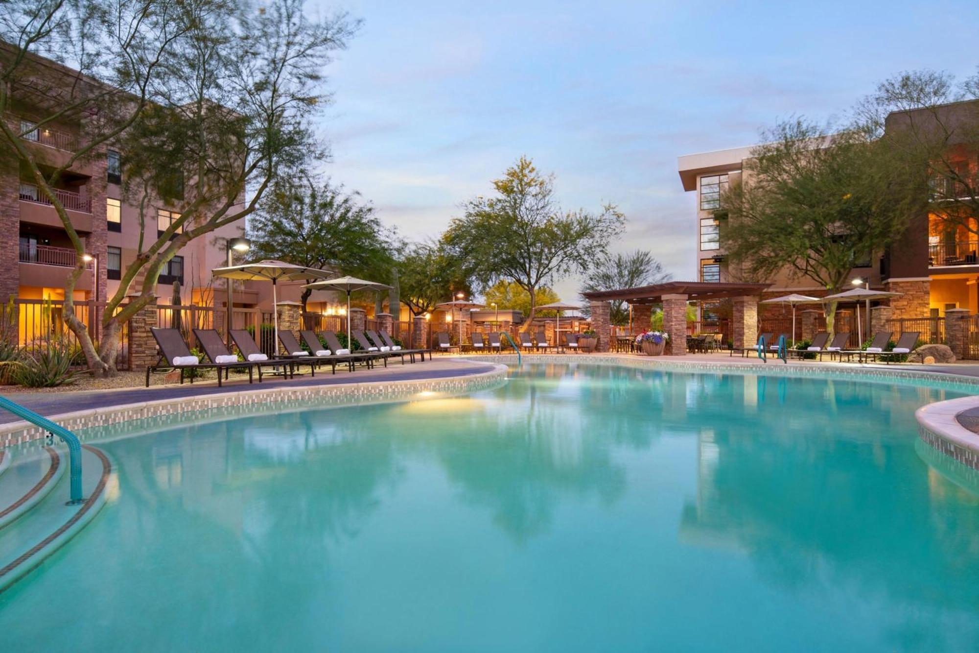 Courtyard By Marriott Scottsdale Salt River Hotel Exterior photo