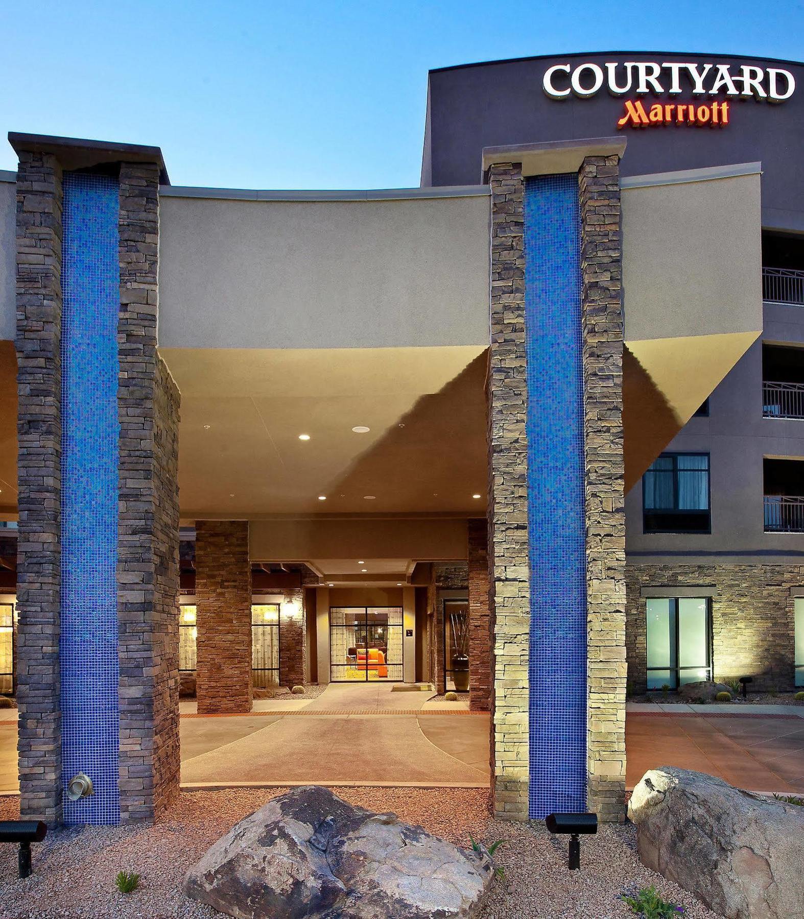 Courtyard By Marriott Scottsdale Salt River Hotel Exterior photo